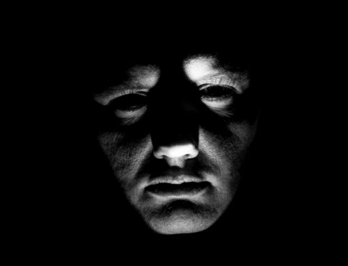 10 Spine-Chilling Horror Prompts to Unleash Your Dark Imagination