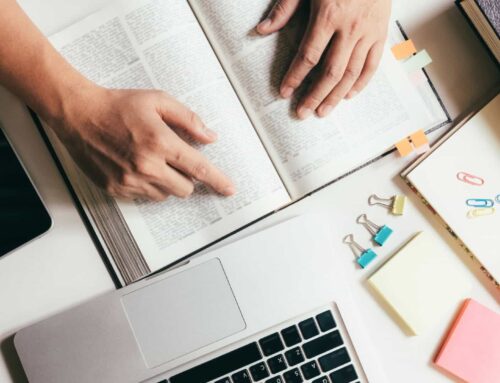 AI for Academic Writing: Pros and Cons