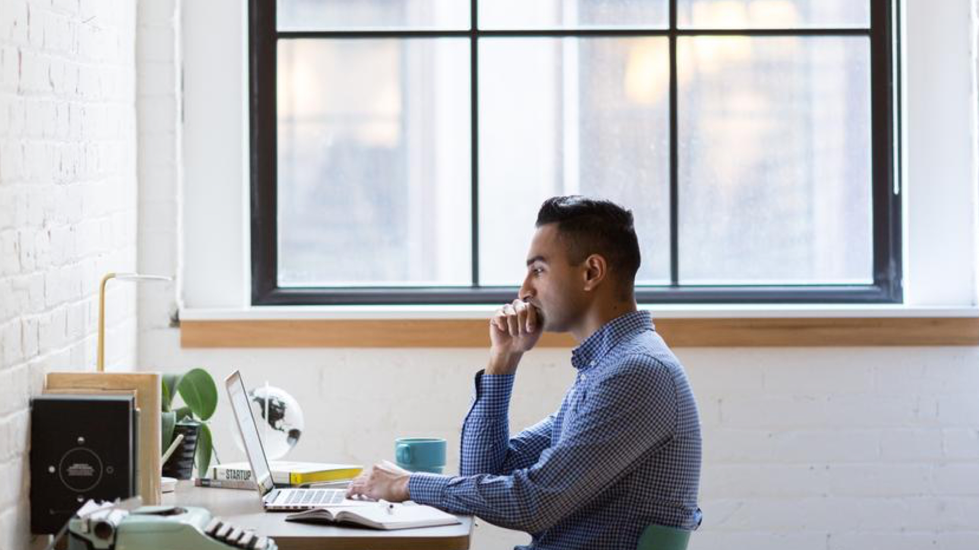 How AI helps solopreneurs